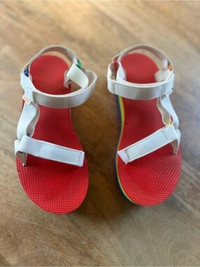 Teva White Strap Rainbow Platform Sandals Size 9